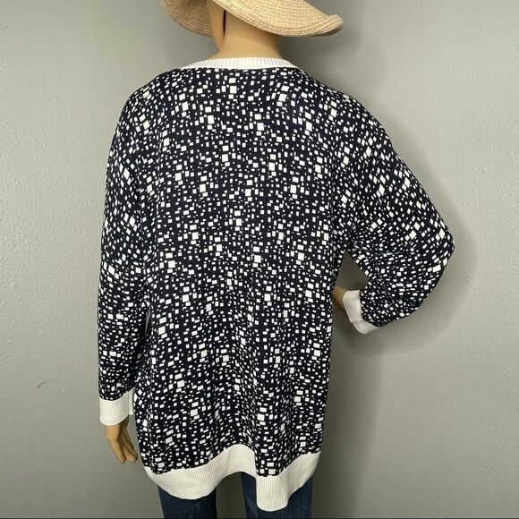 Nue Options Women’s Long Sleeve Button Down Cardigan Navy Blue and Off White 2X - Picture 12 of 13